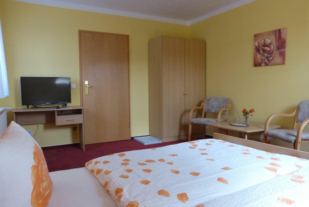 Pension Johannistal Sebnitz Esterno foto
